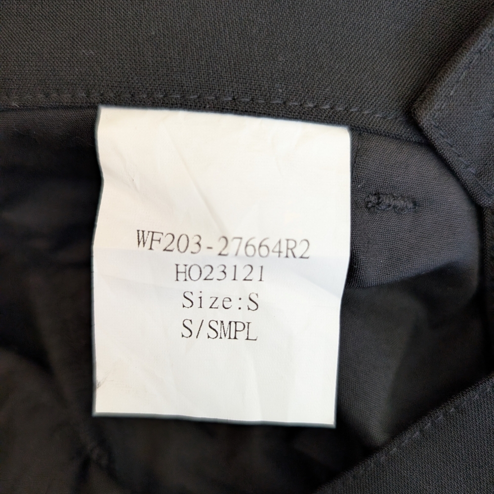Pistola Womens Small NWT Wide Leg Cargo Pants Black Contemporary Preppy Academia - Picture 8 of 8